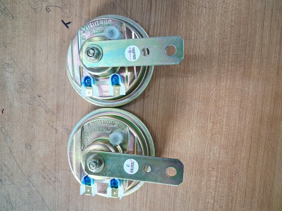 Universal Horn pair for 2/3 Wheelers